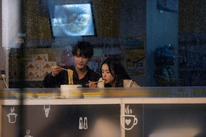 بهترین سریال های چینی با موضوع غذا - سریال چینی عاشقم باش محو صدام شو